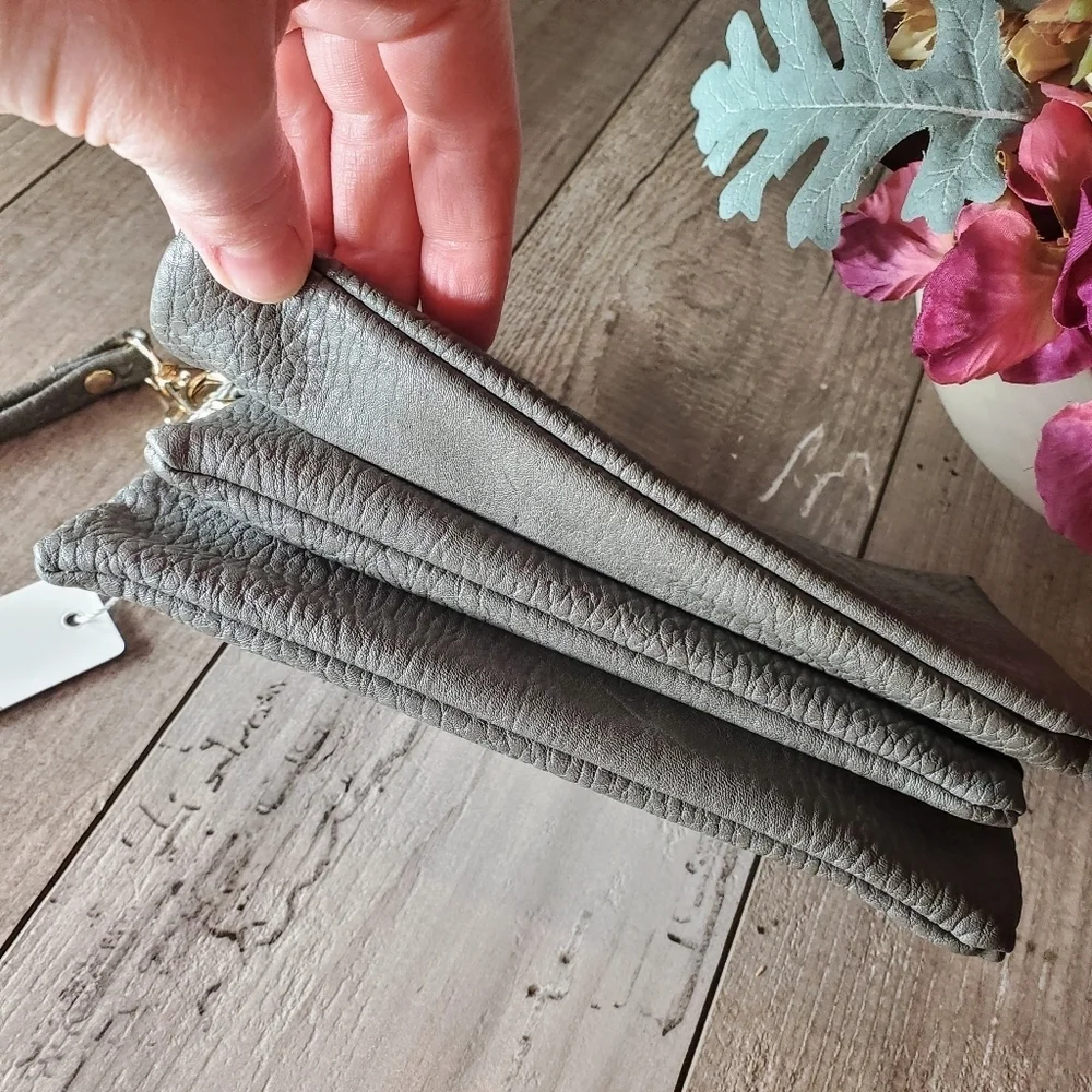 NWT Empire Gray Vegan Leather Women's Wristlet Wallet Small Bag